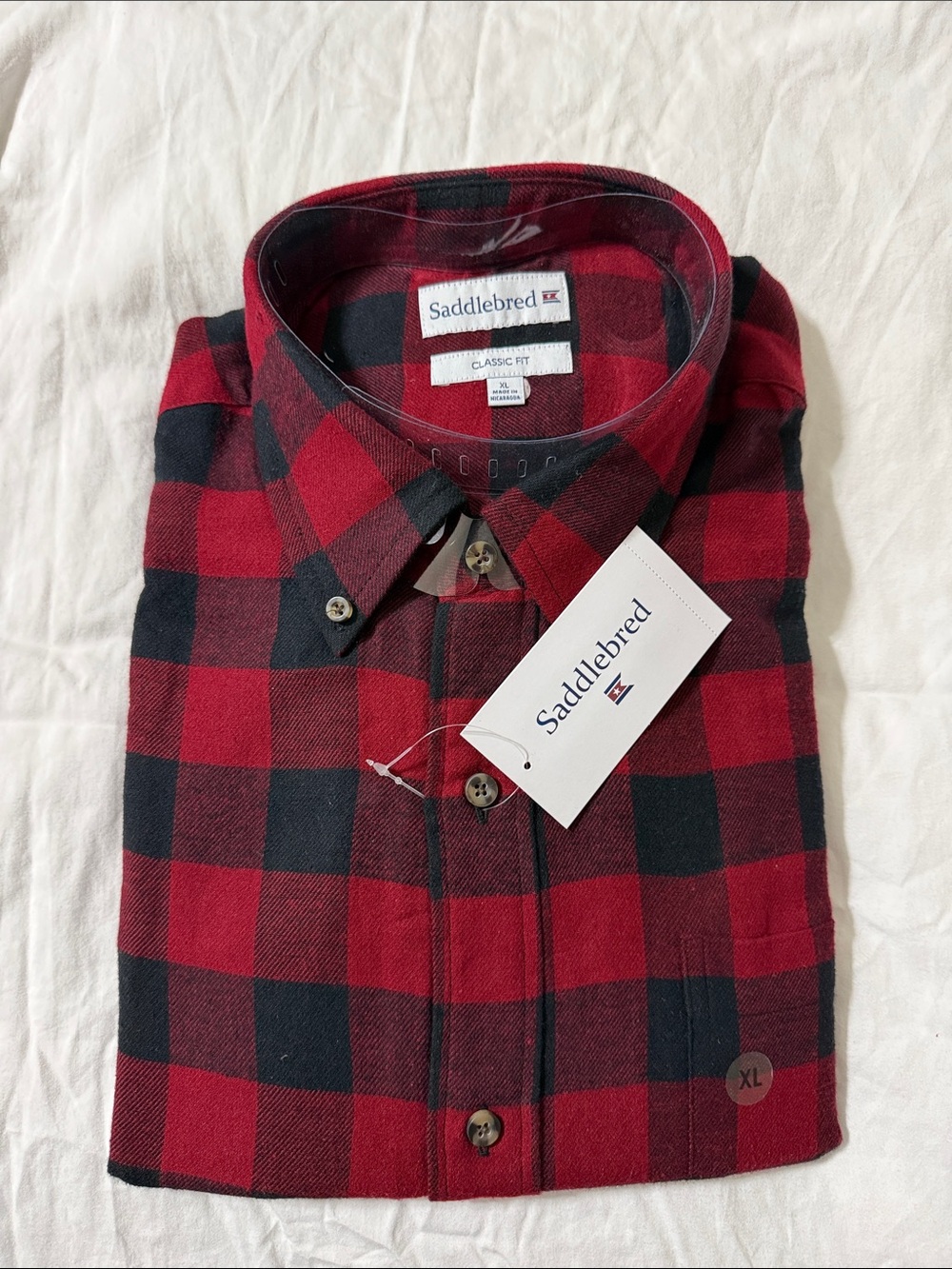 Saddlebred Men's Red & Black Buffalo Plaid Button-Down Shirt - Classic Fit